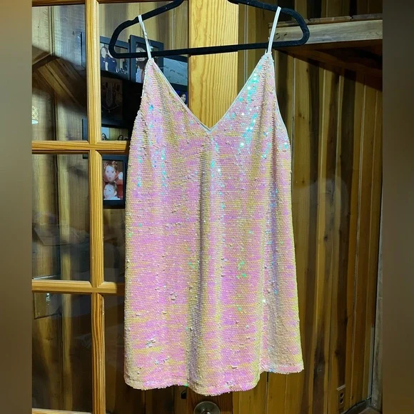 Buddy Love Dresses | Buddy Love Cleo Iridescent Sequin Dress | Color: Pink | Size: M | Dcbalen's Closet